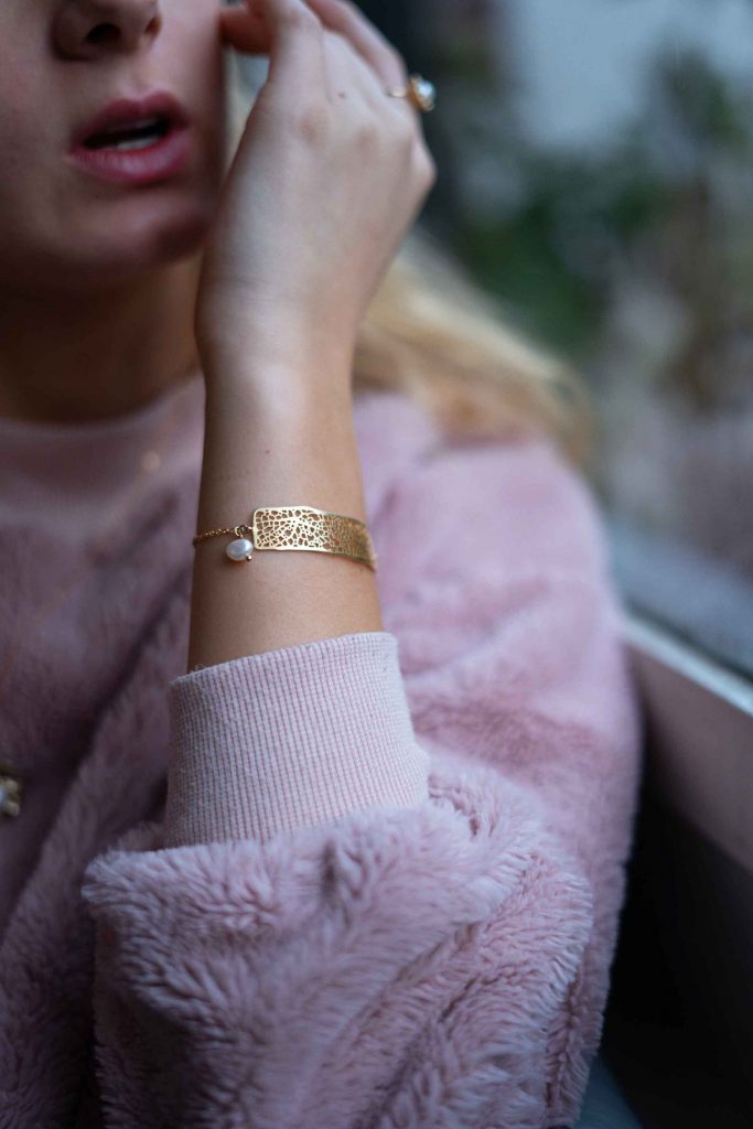 photo bracelet cassie