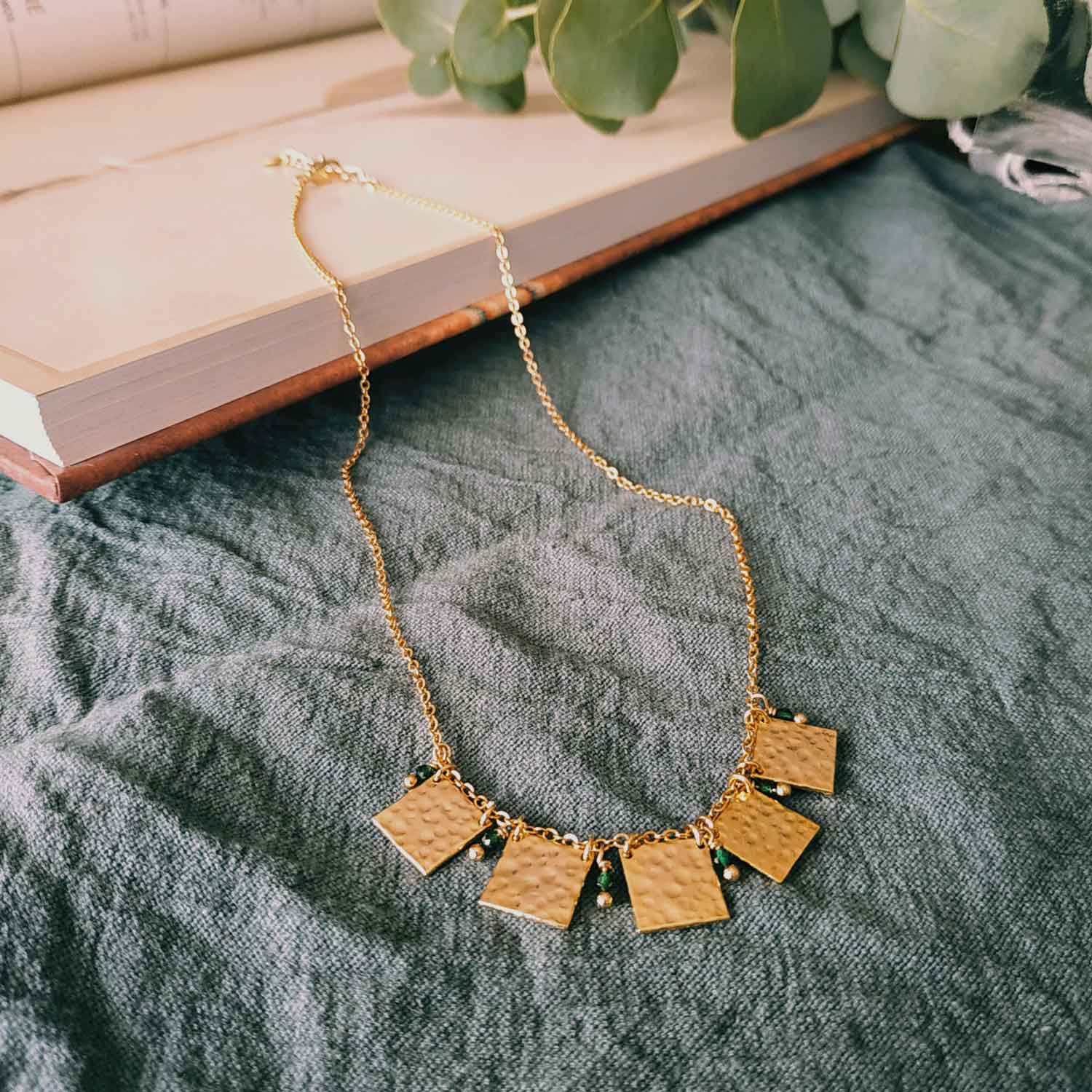 image collier cephée