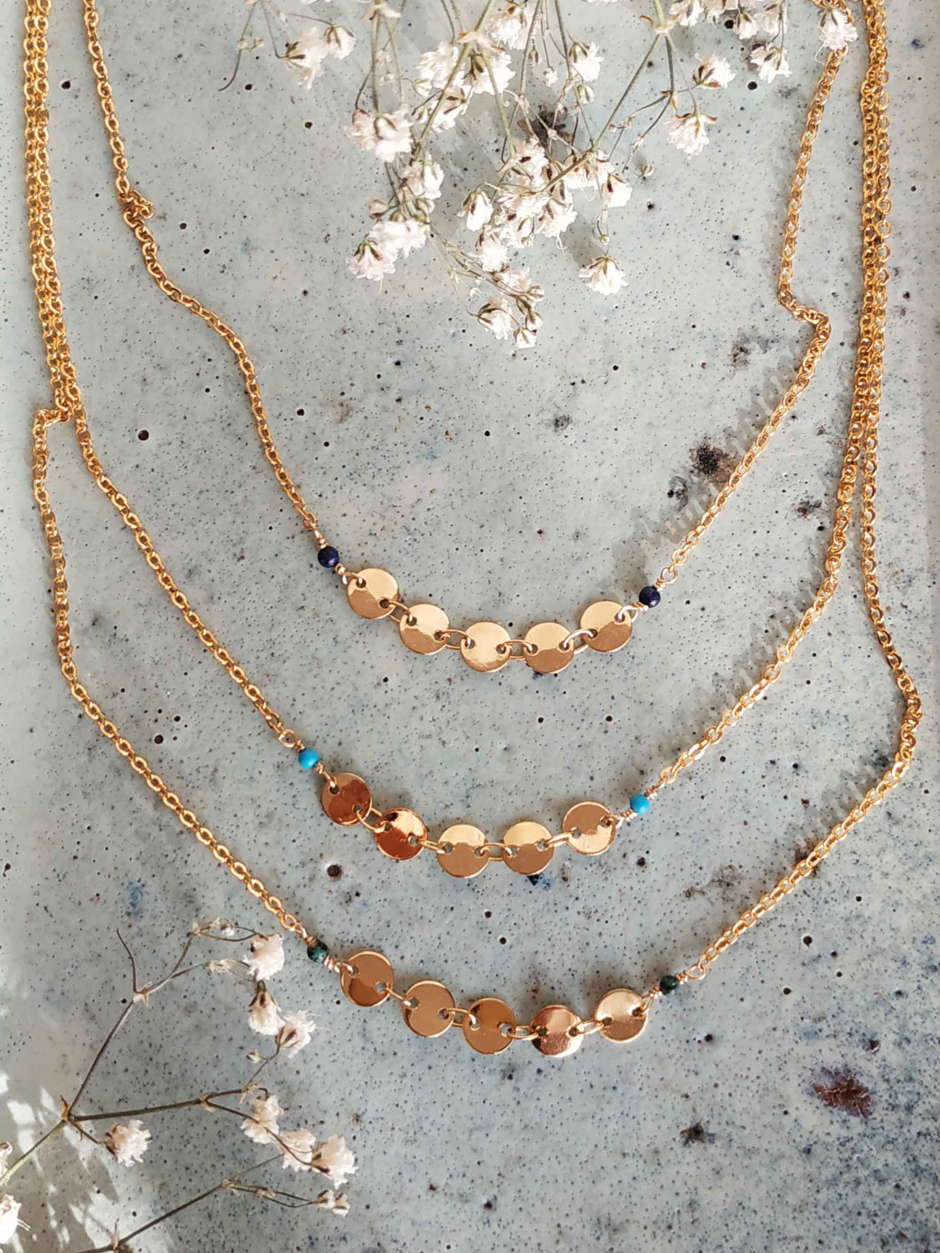 photo collier verveine bleu